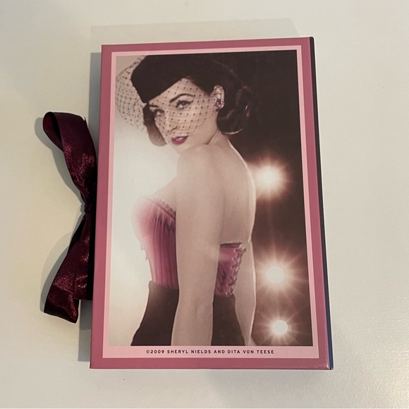 Dita Von Teese Stripteese RARE hardcover three flip books - Picture 4 of 6